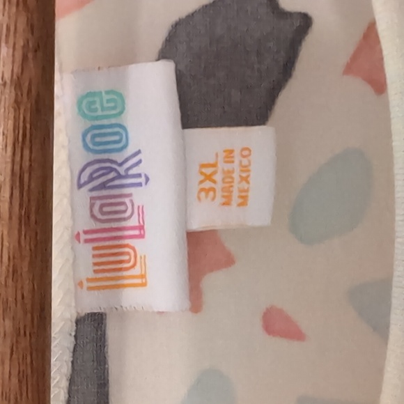 Women's Randy Tee - Picture 3 of 4